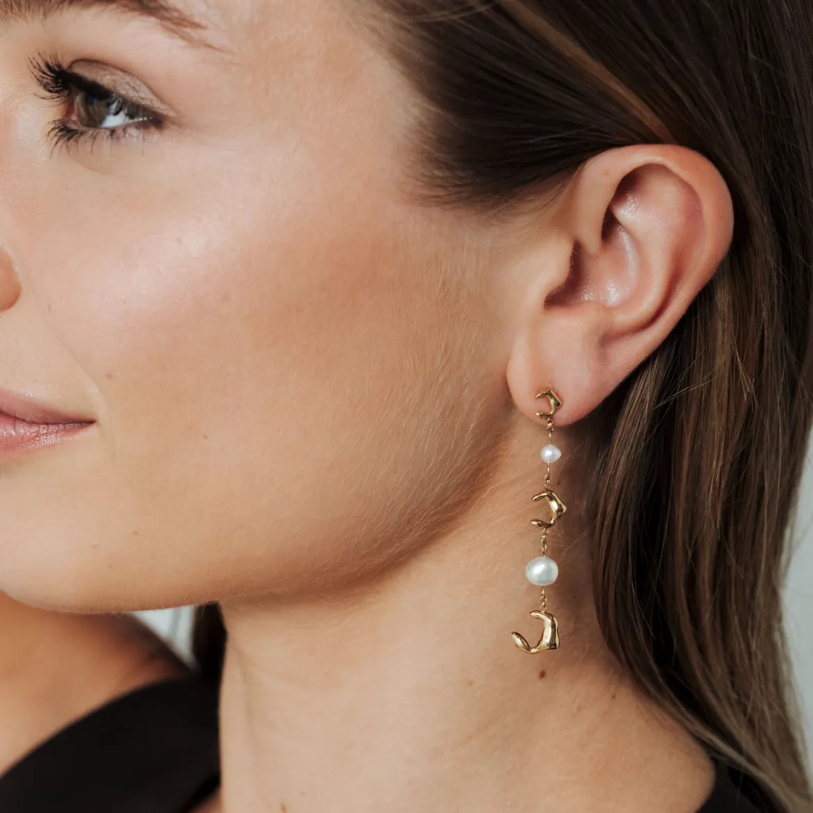 Abundant Anna Earrings Gold