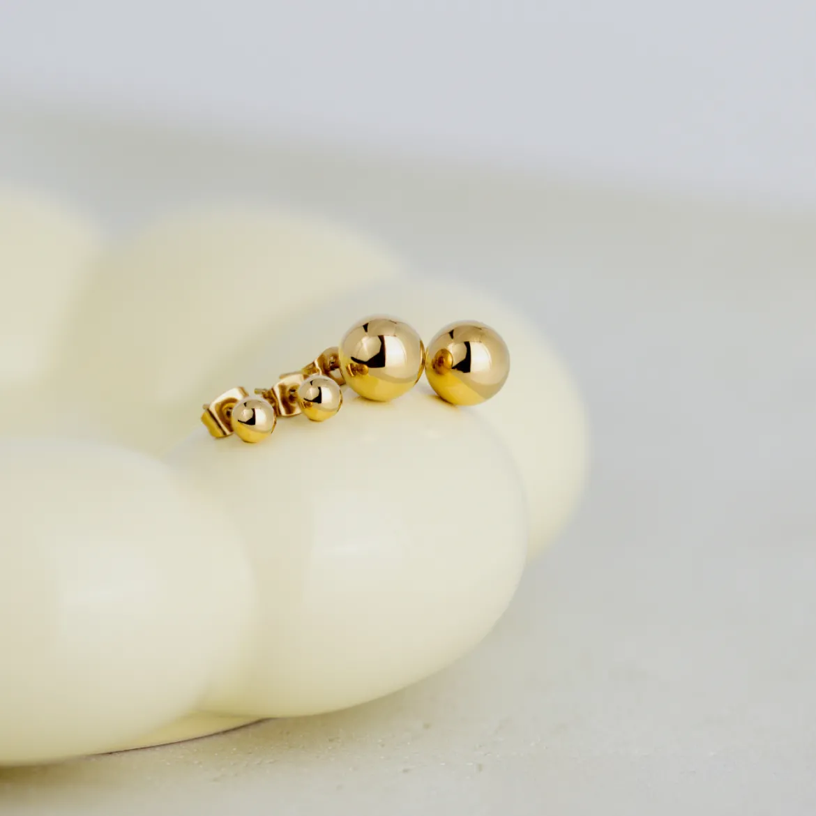Bubbly Studs Small Gold