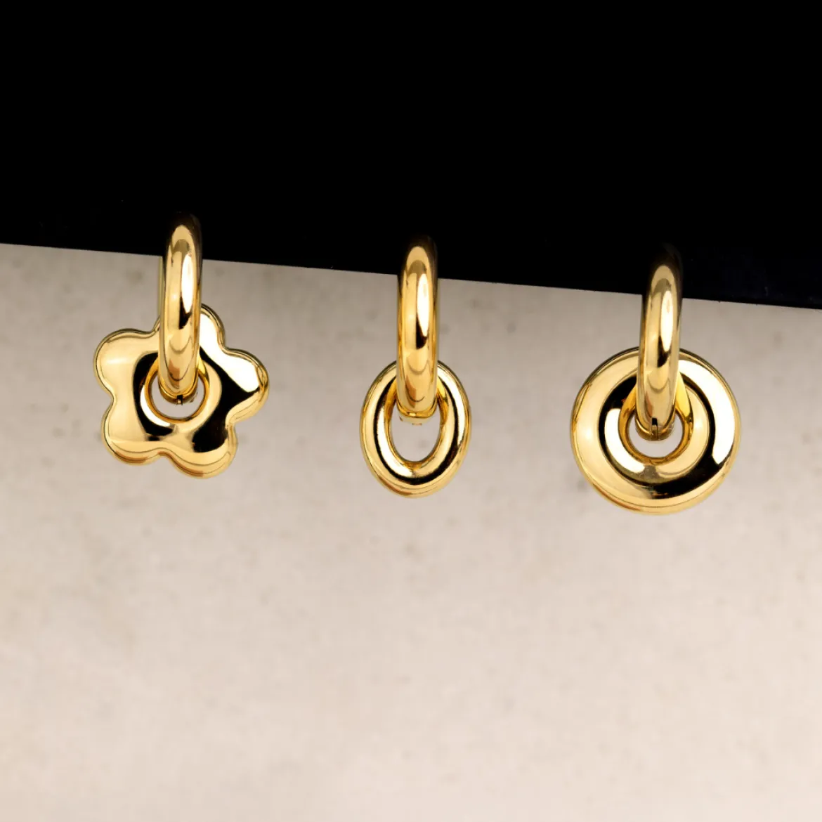 Chunky Bubble Flower Hoop Set Medium Gold