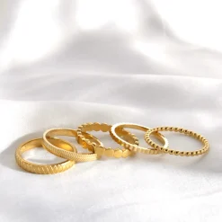 Cute Pattern Ring Gold