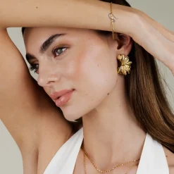 Eternal Bloom Studs Gold