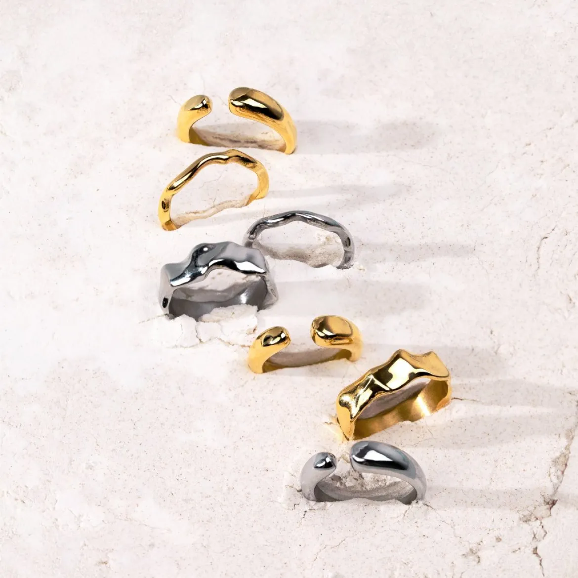 Flowing Ring Gold