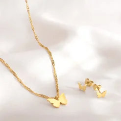 Flutterby Necklace Gold
