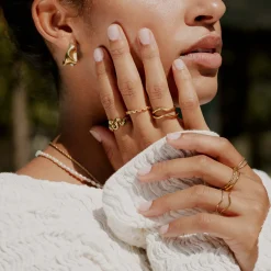 Gentle Curve Ring Gold
