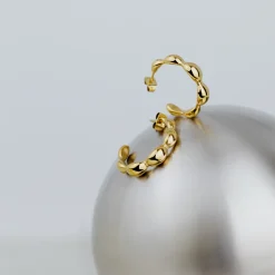 Graceful Curves Hoop Studs Silber