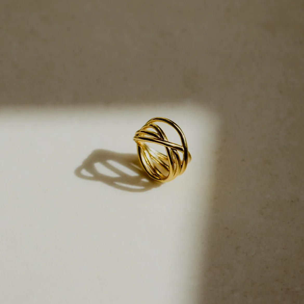 Intertwined Ring Silber