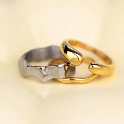 Melting Ring Gold