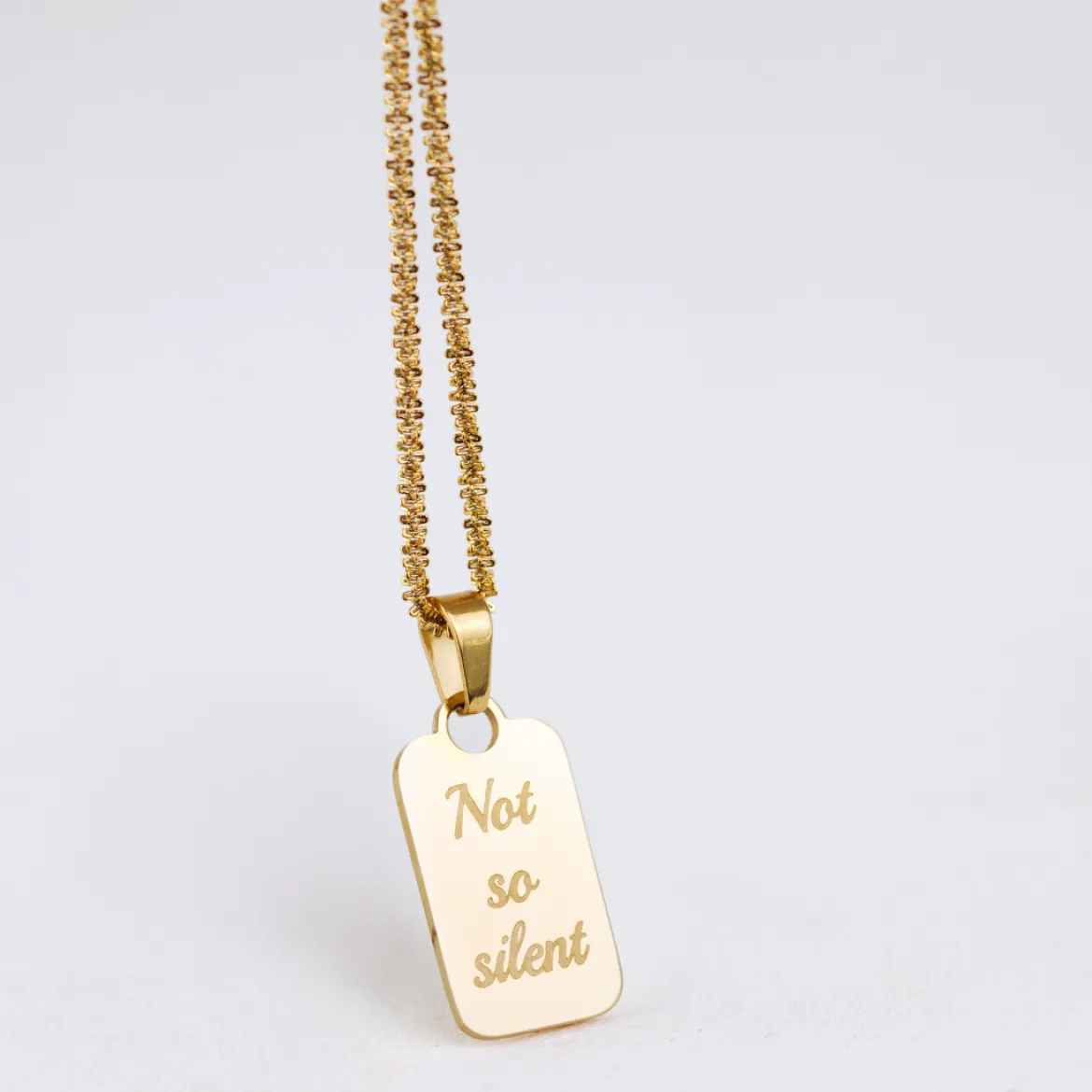 Not so silent Necklace Gold