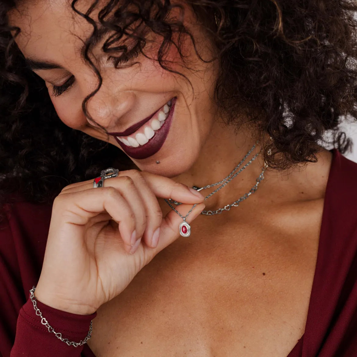 Scarlet Treasure Necklace Silber