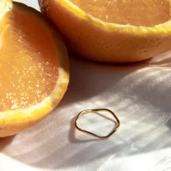 Slim Wave Ring Gold