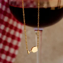 Vino Veritas Necklace Gold