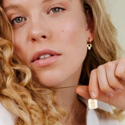 Yes girl! You can! Necklace Gold